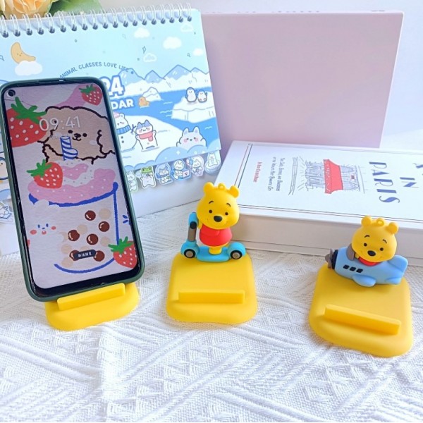Підставка для телефону Вінні Пух на самокаті настільна підставка тримач для мобільного телефону