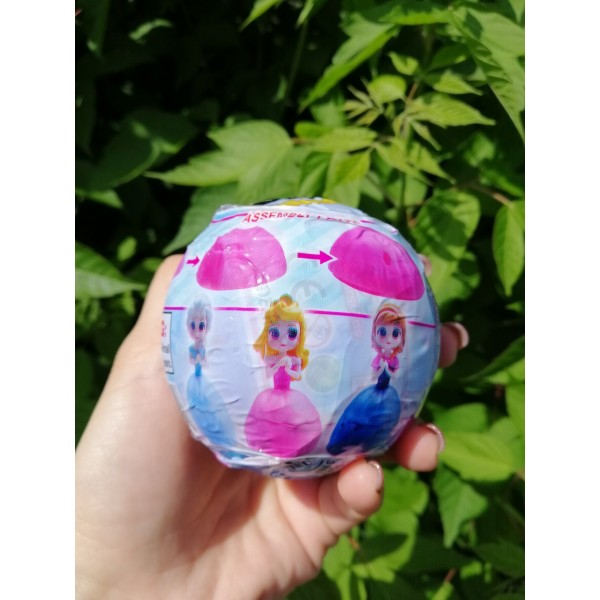 Принцеси Діснея дитячі іграшки в кулі лялечка в спідниці